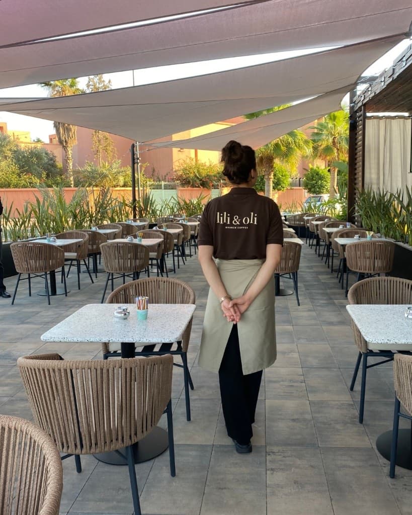 Terrasse de Lili & Oli, brunch à côté de KICK OFF — Marrakech