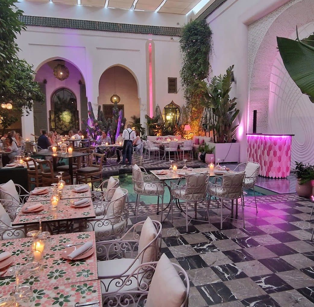 Restaurant gastronomique le soir à Marrakech